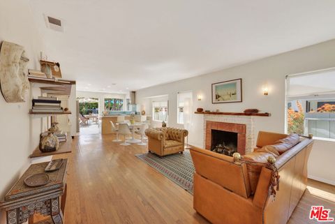 Photo of 2746 Stoner Avenue, Los Angeles, CA 90064 (MLS # 26827437)