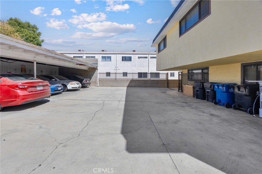 145 W Hillcrest Boulevard