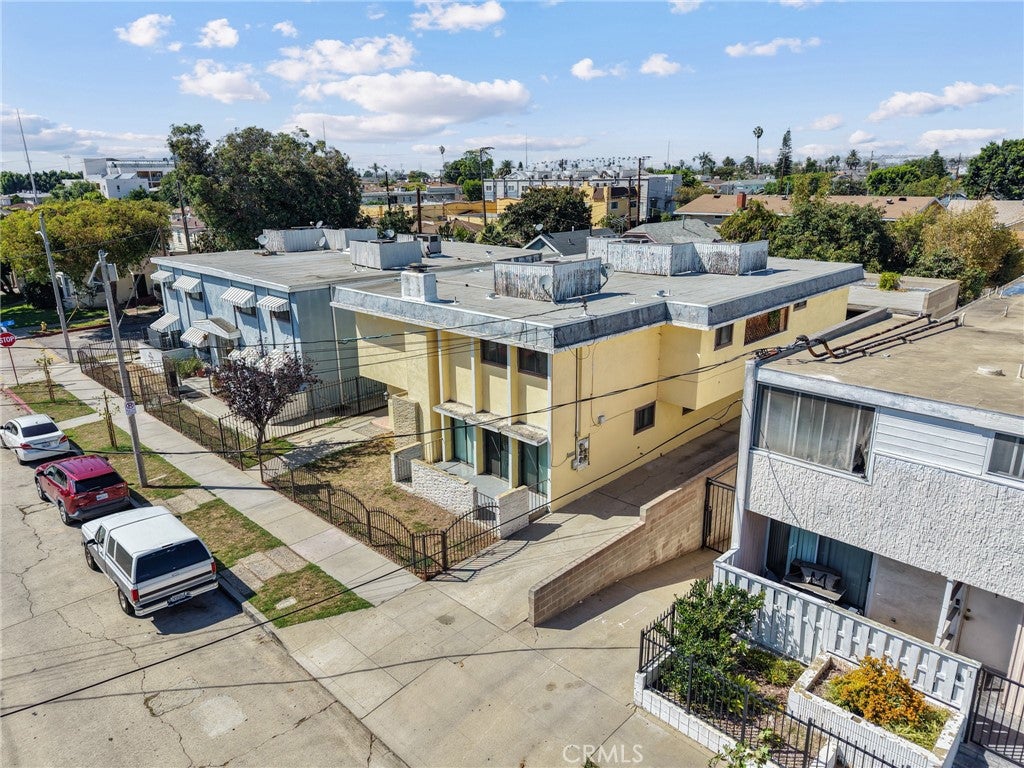 145 W Hillcrest Boulevard