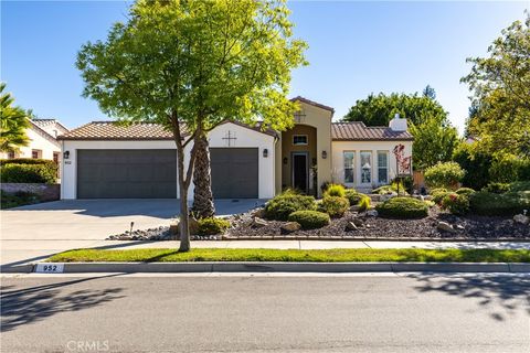 Tiny photo for 952 Vista Cerro Dr. DR, Paso Robles, CA 93446 (MLS # NS26150366)