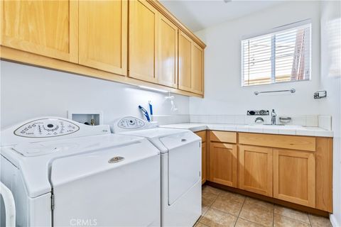 Tiny photo for 952 Vista Cerro Dr. DR, Paso Robles, CA 93446 (MLS # NS26150366)