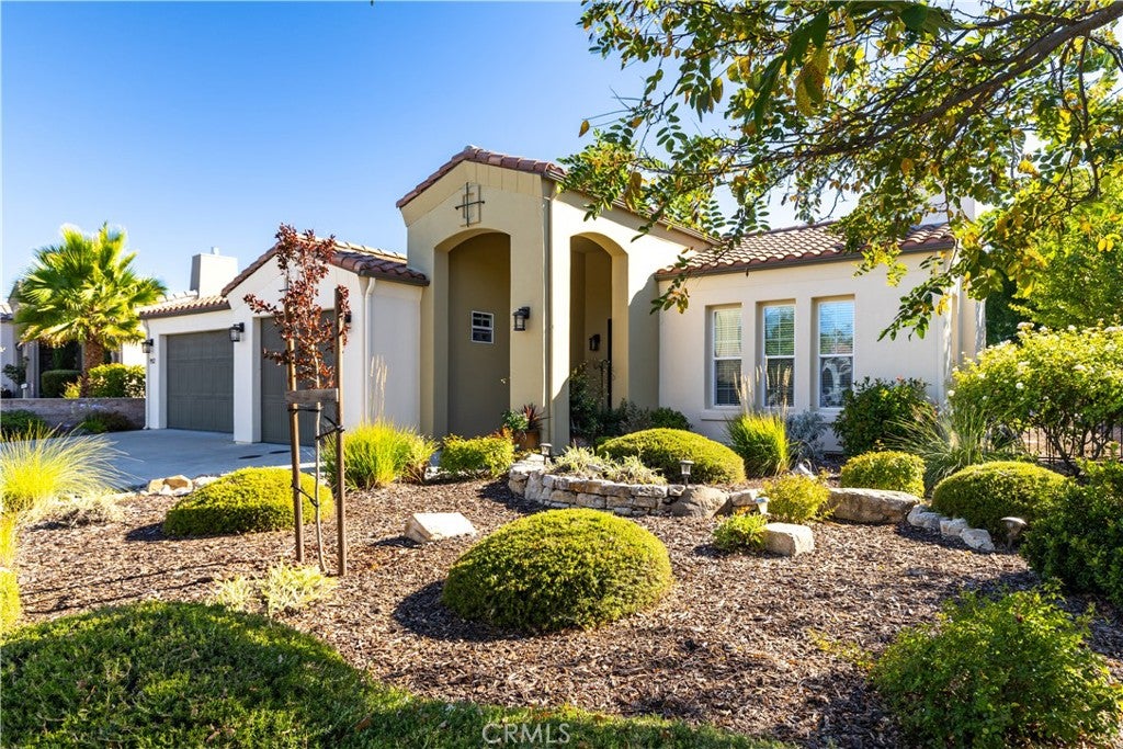 952 Vista Cerro Dr.