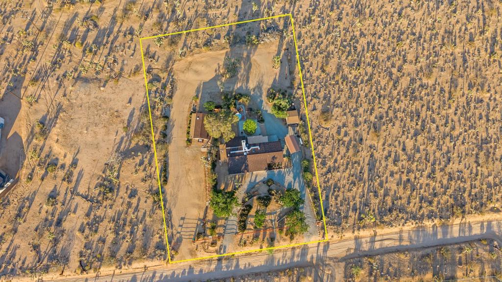 6785 Saddleback Road