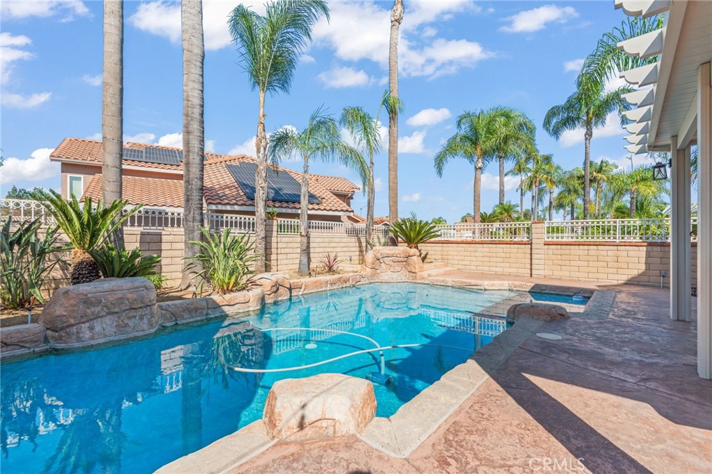 2694 Olympic View