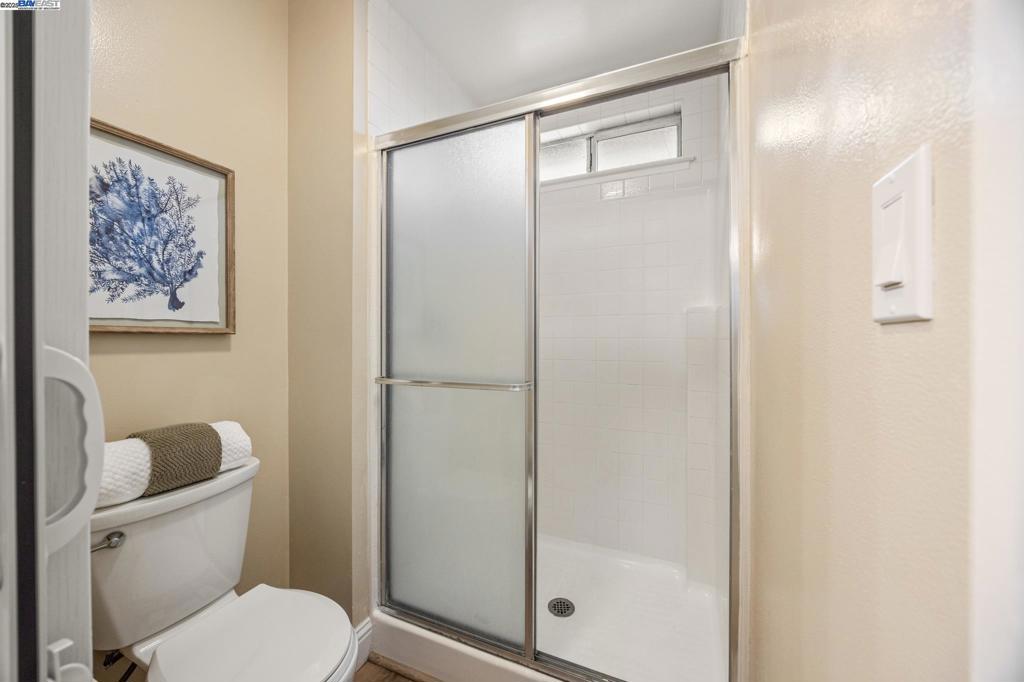 OAKLEY - Residential