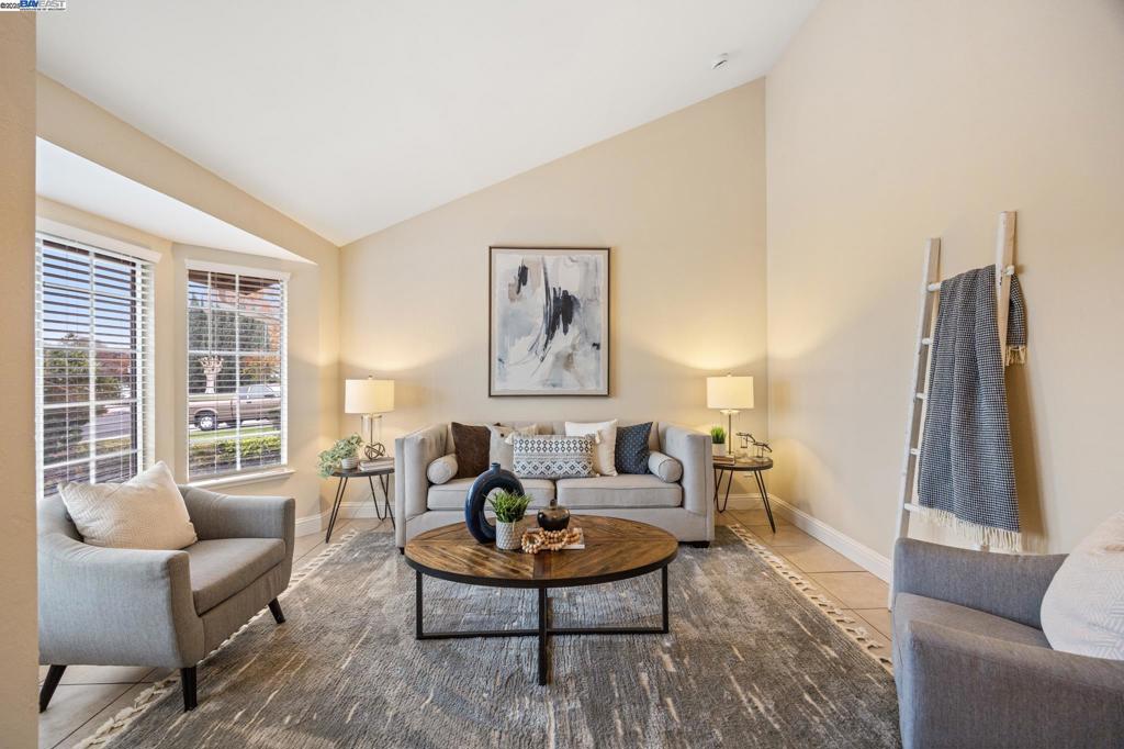 OAKLEY - Residential