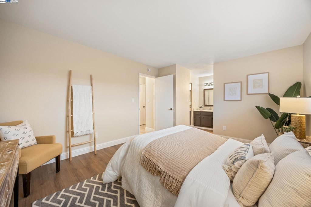 OAKLEY - Residential