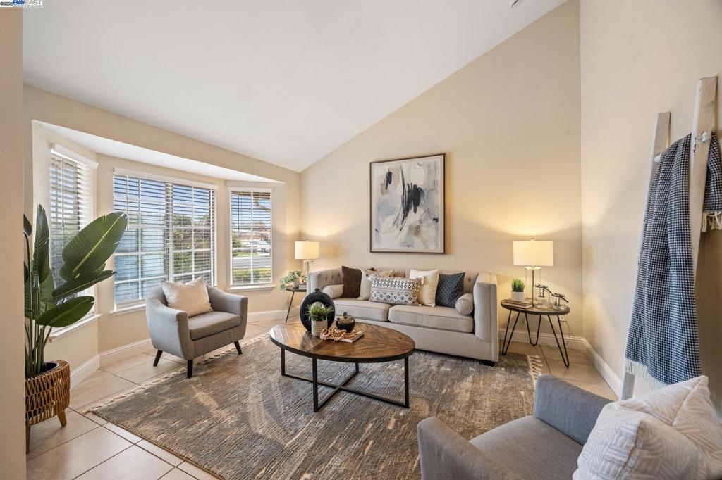 OAKLEY - Residential