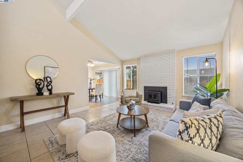 OAKLEY - Residential