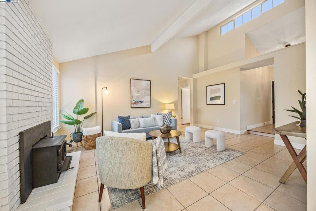 OAKLEY - Residential