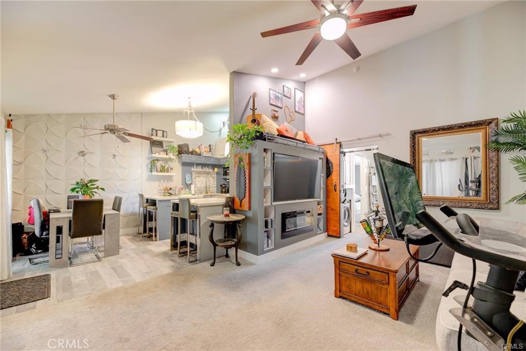 824 Camino Real 204