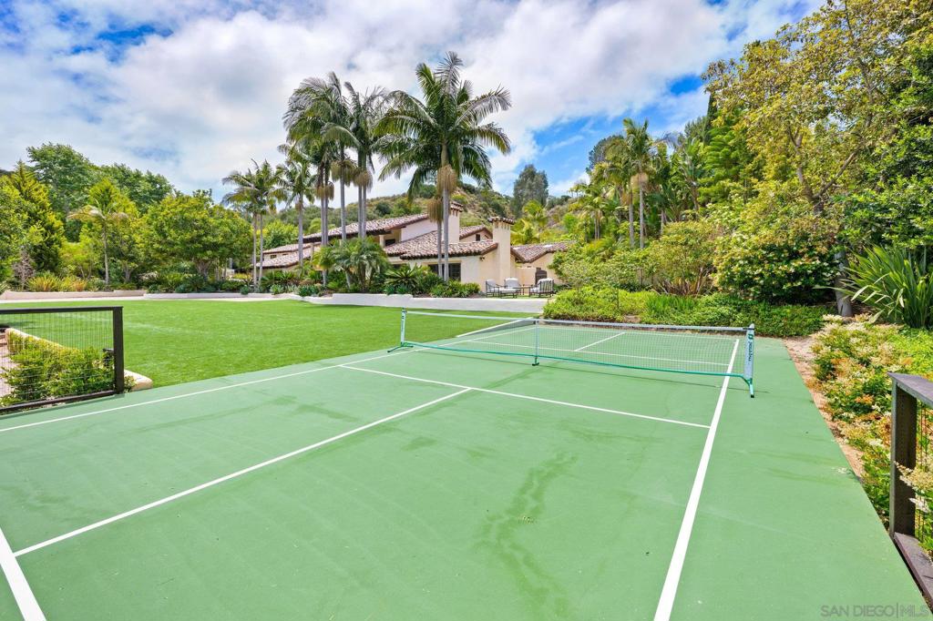 Rancho Santa Fe - Residential