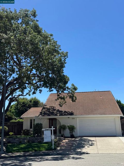 Photo of 231 Ramon Pl PL, San Ramon, CA 94583 (MLS # 41134586)