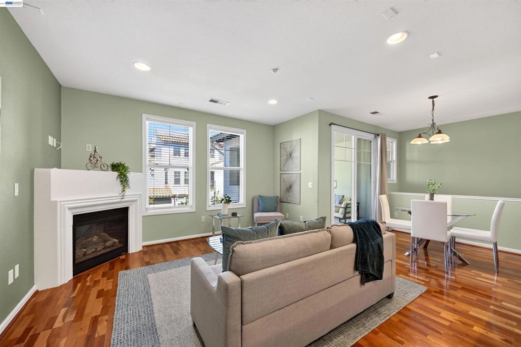 4311 Clarinbridge Cir