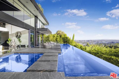 Photo of 1369 Londonderry Place, West Hollywood, CA 90069 (MLS # 26820939)