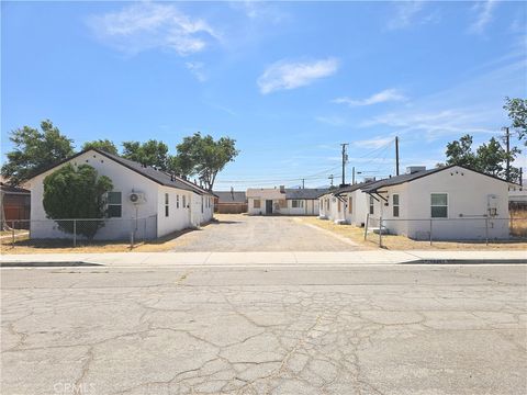 Photo of 16039 L ST, Mojave, CA 93501 (MLS # SR26108389)