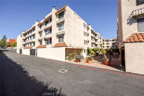 Photo of 28004 S Western Avenue #215, San Pedro, CA 90732 (MLS # CV26060755)