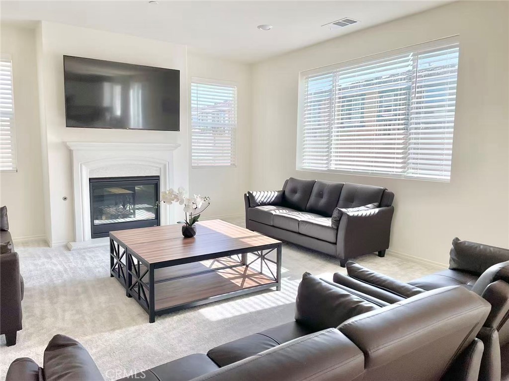 4856 S Wilson Avenue