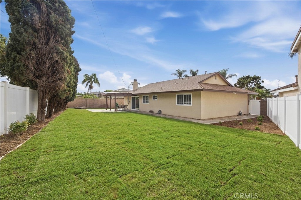 9657 Lark Circle, Fountain Valley CA 92708 - Photo 28