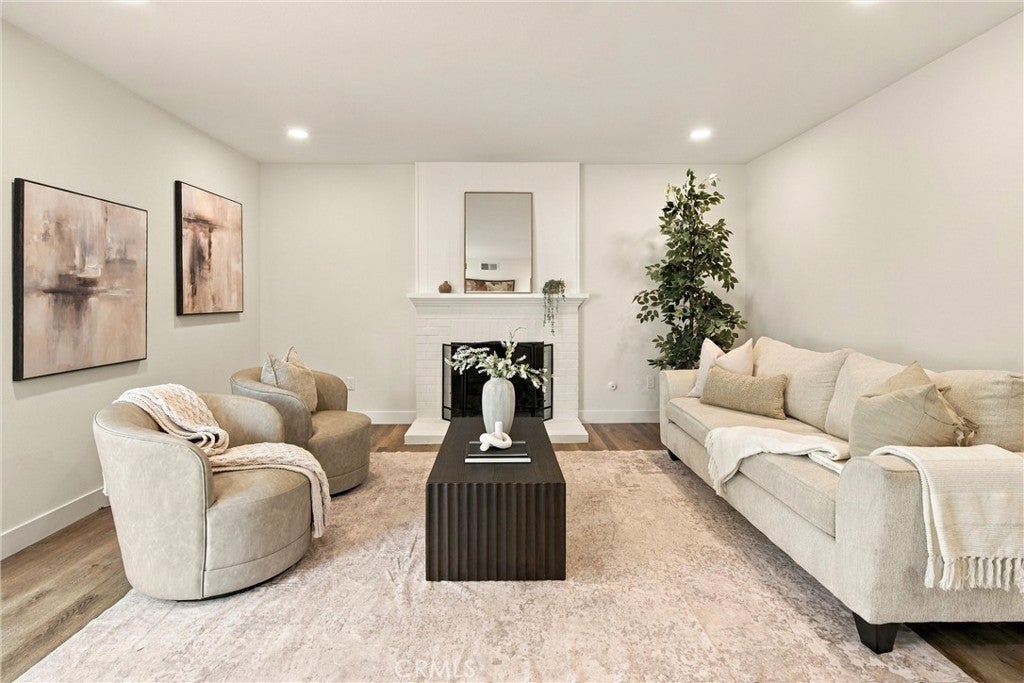 9657 Lark Circle 9657 Lark Circle