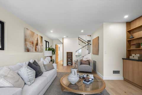 Tiny photo for 3992 La Cresta Dr Dr, San Diego, CA 92107 (MLS # 260017120SD)