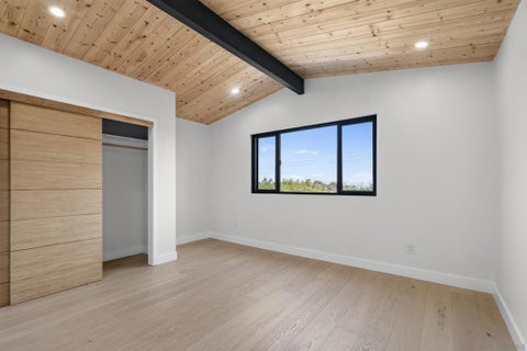 Tiny photo for 3992 La Cresta Dr Dr, San Diego, CA 92107 (MLS # 260017120SD)