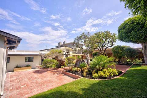 Tiny photo for 3992 La Cresta Dr Dr, San Diego, CA 92107 (MLS # 260017120SD)