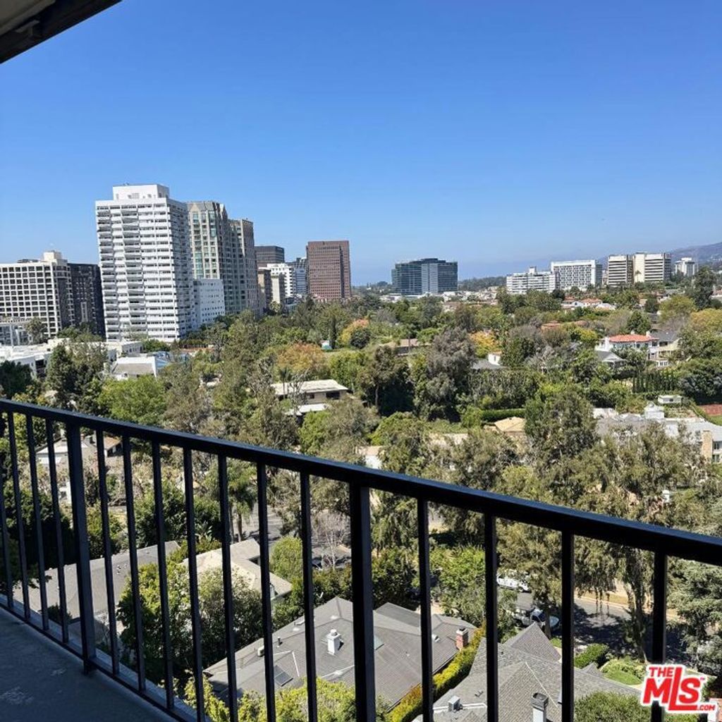 Photo of 10535 Wilshire Boulevard #1610, Los Angeles, CA 90024 (MLS # 26843437)