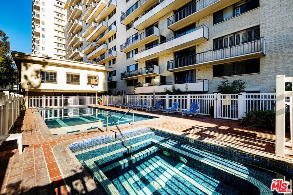 10535 Wilshire Boulevard 1610
