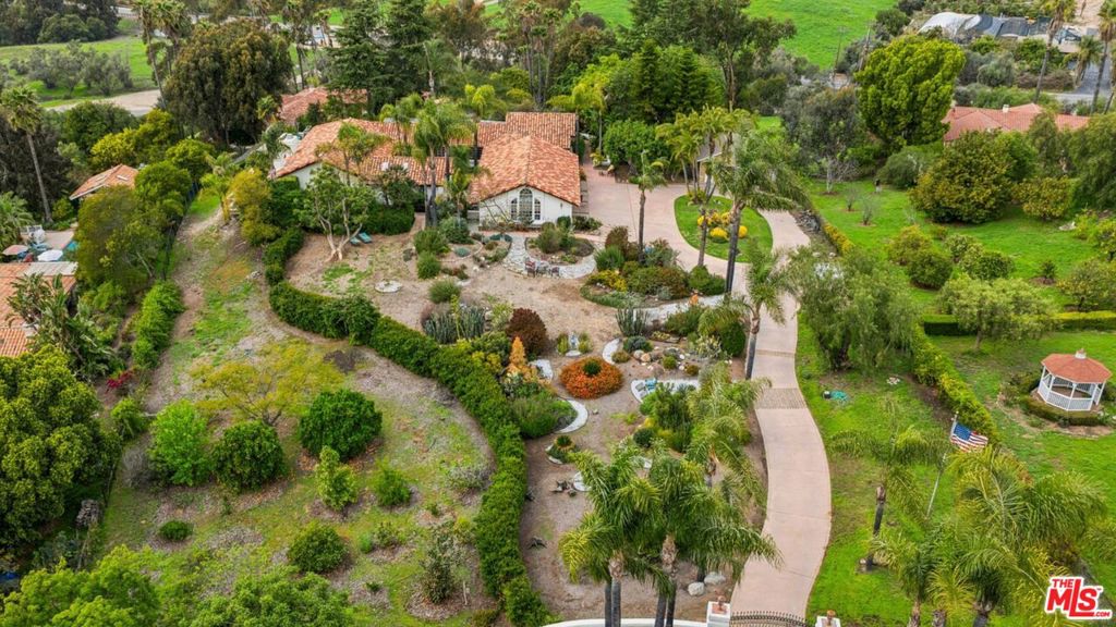 3548 Rosa Way