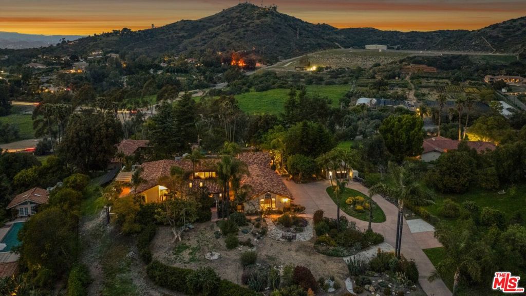 3548 Rosa Way