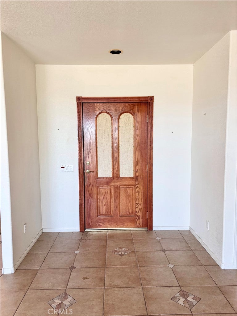 7495 Canyon Drive