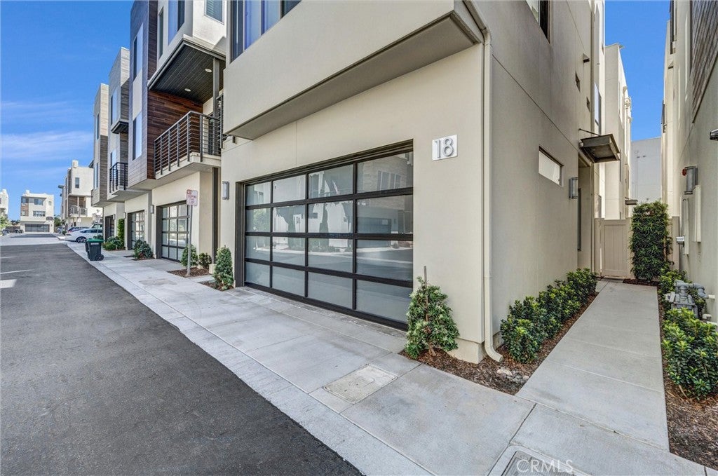 18 Ebb Tide, Newport Beach CA 92663 - Photo 44