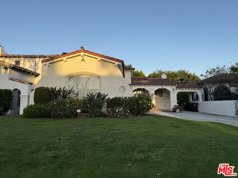 Photo of 150 N Martel Avenue, Los Angeles, CA 90036 (MLS # 26693347)