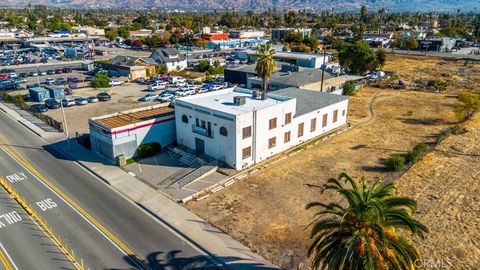 Photo of 847 N E Street, San Bernardino, CA 92410 (MLS # IG26069985)