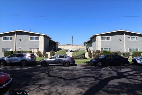 2221 2227 E Westport Anaheim CA 92806