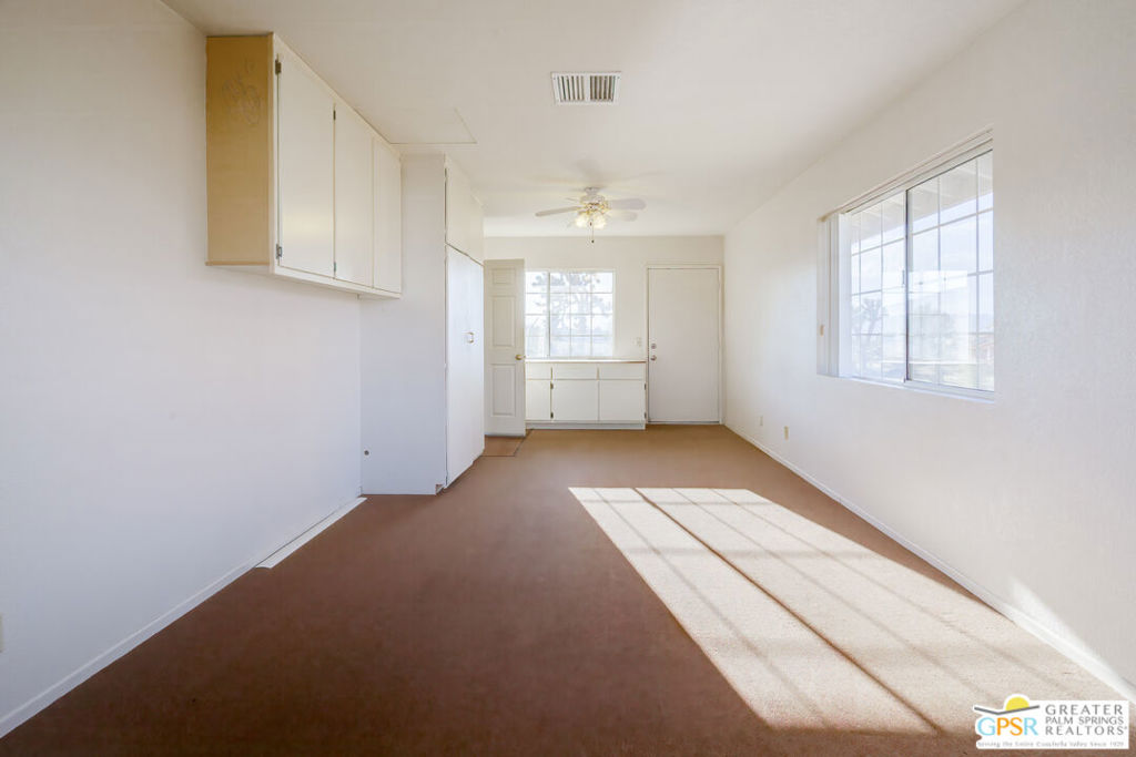 WESTERN HILLS RANCHOS - Residential