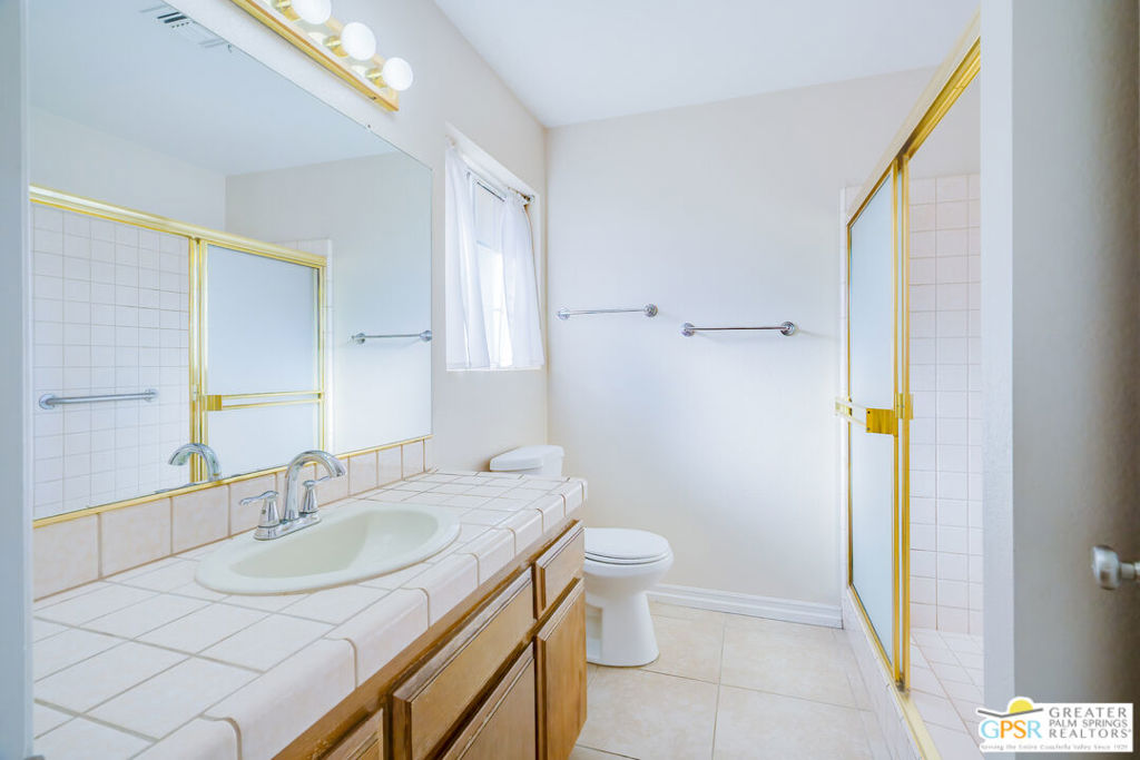 WESTERN HILLS RANCHOS - Residential