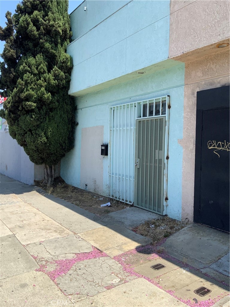 5404 Alhambra