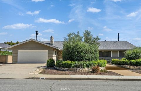 Photo of 888 Syracuse Dr, Claremont, CA 91711 (MLS # TR26095094)