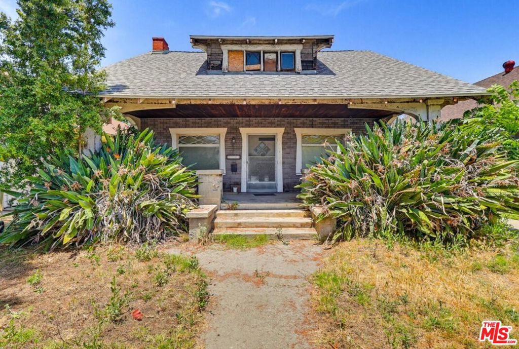 1247 w 49th street