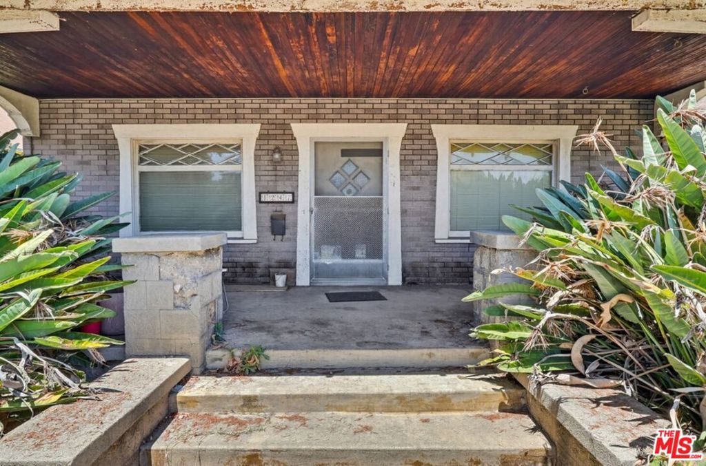 1247 w 49th street