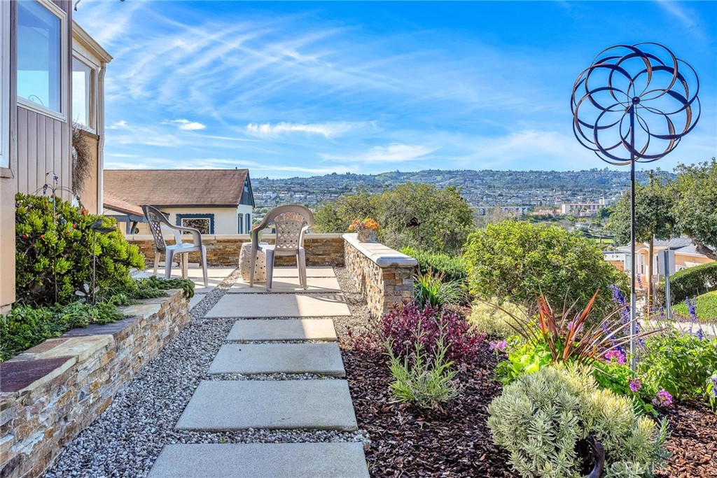 22508 Shadycroft Ave