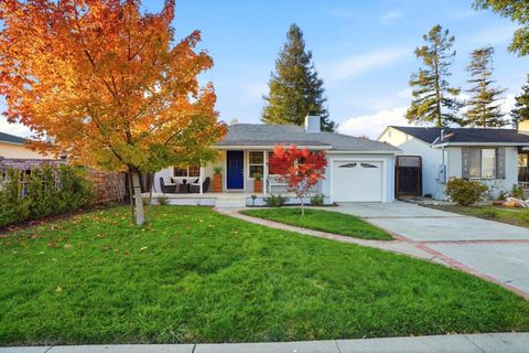 Photo of 811 7th Avenue, Redwood City, CA 94063 (MLS # ML82047684)