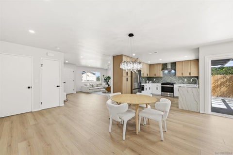 Photo of 12437 Ridgeton Dr Dr, Lakeside, CA 92040 (MLS # 260014108SD)