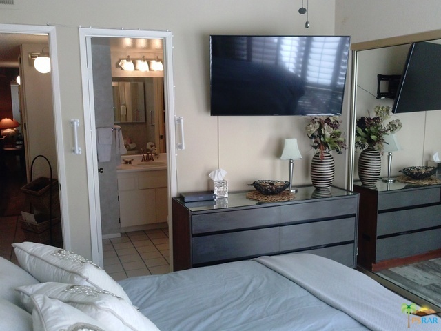 Palm Springs Golf & - Residential