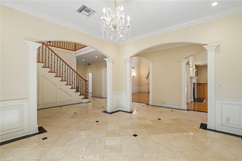 Photo of 14659 Valley Vista Blvd, Sherman Oaks, CA 91403 (MLS # BB26046977)