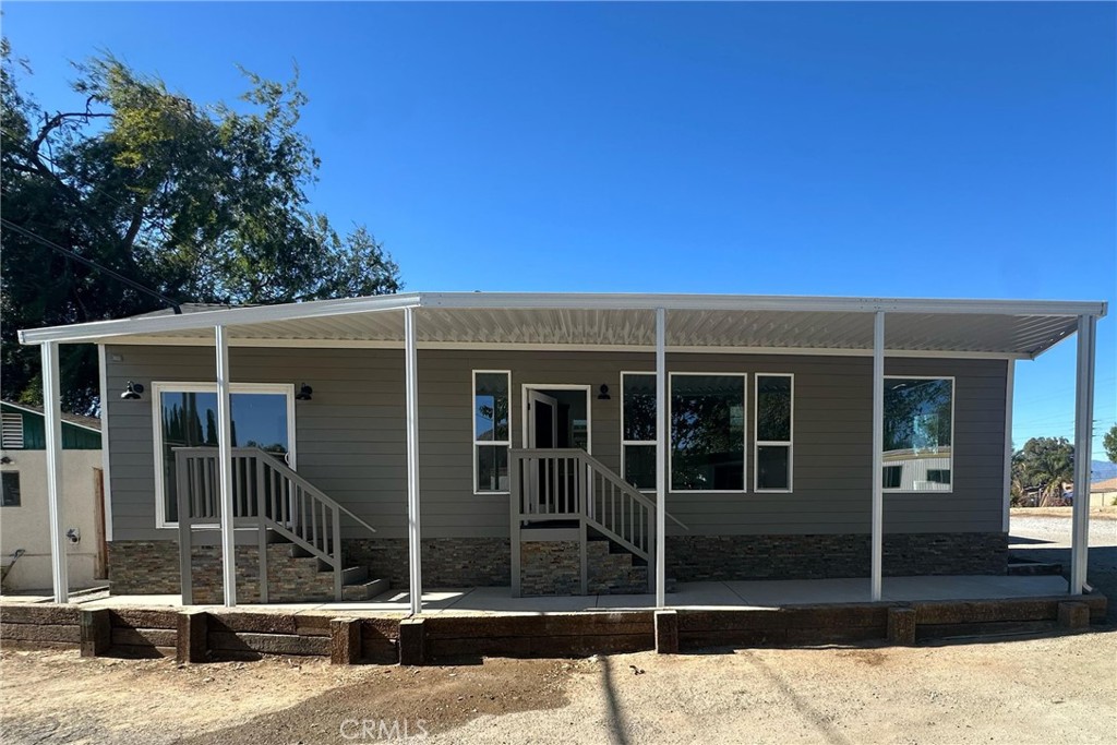 22113 Grand Terrace Road 16