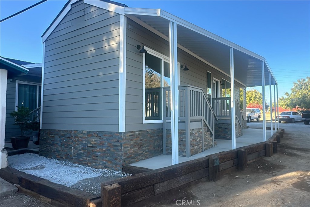 22113 Grand Terrace Road 16