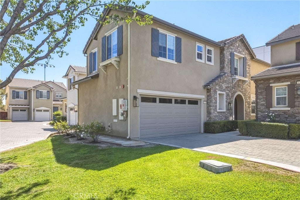 1544 Glen Cove